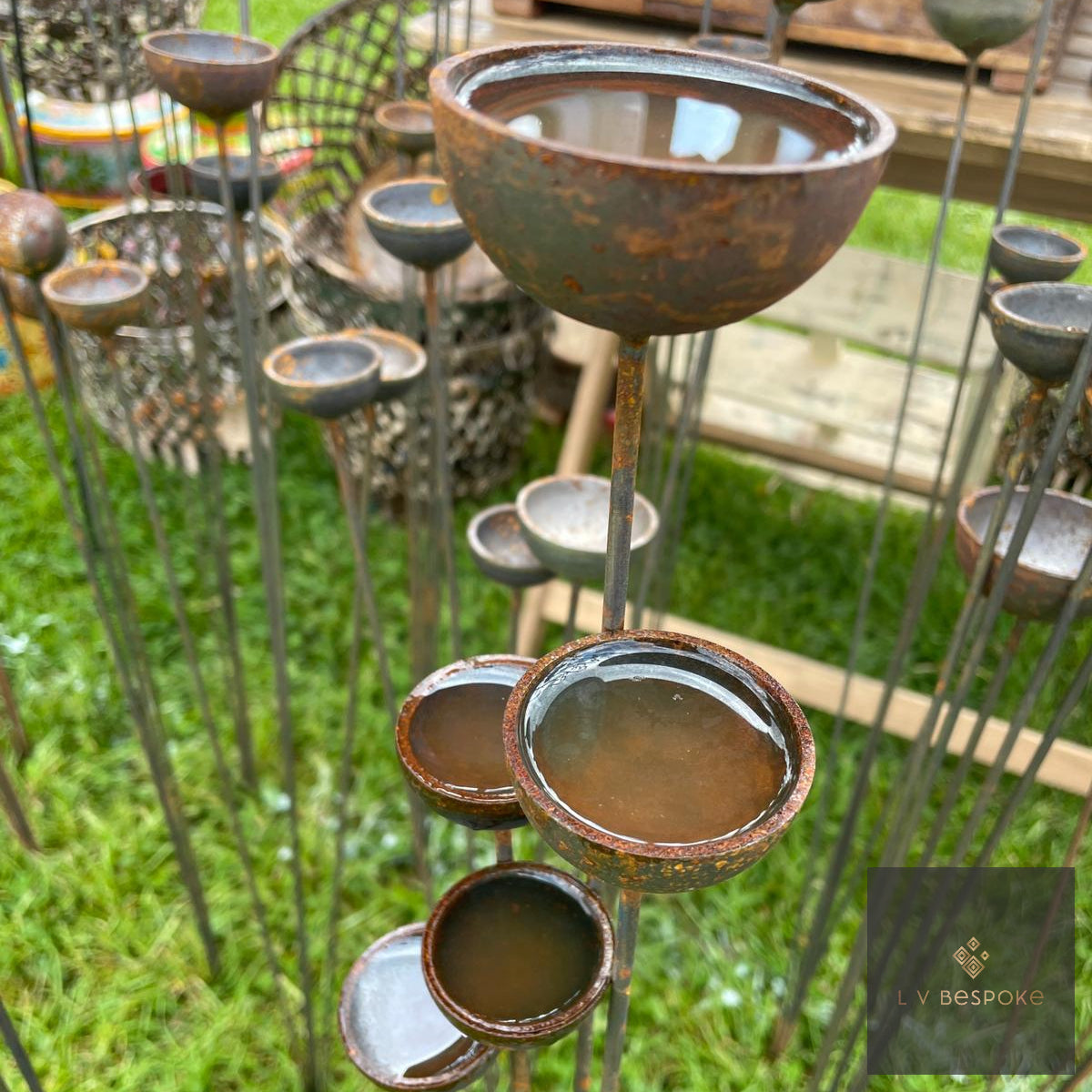 Cluster of 5 cups or balls, feature piece, available in 2 heights