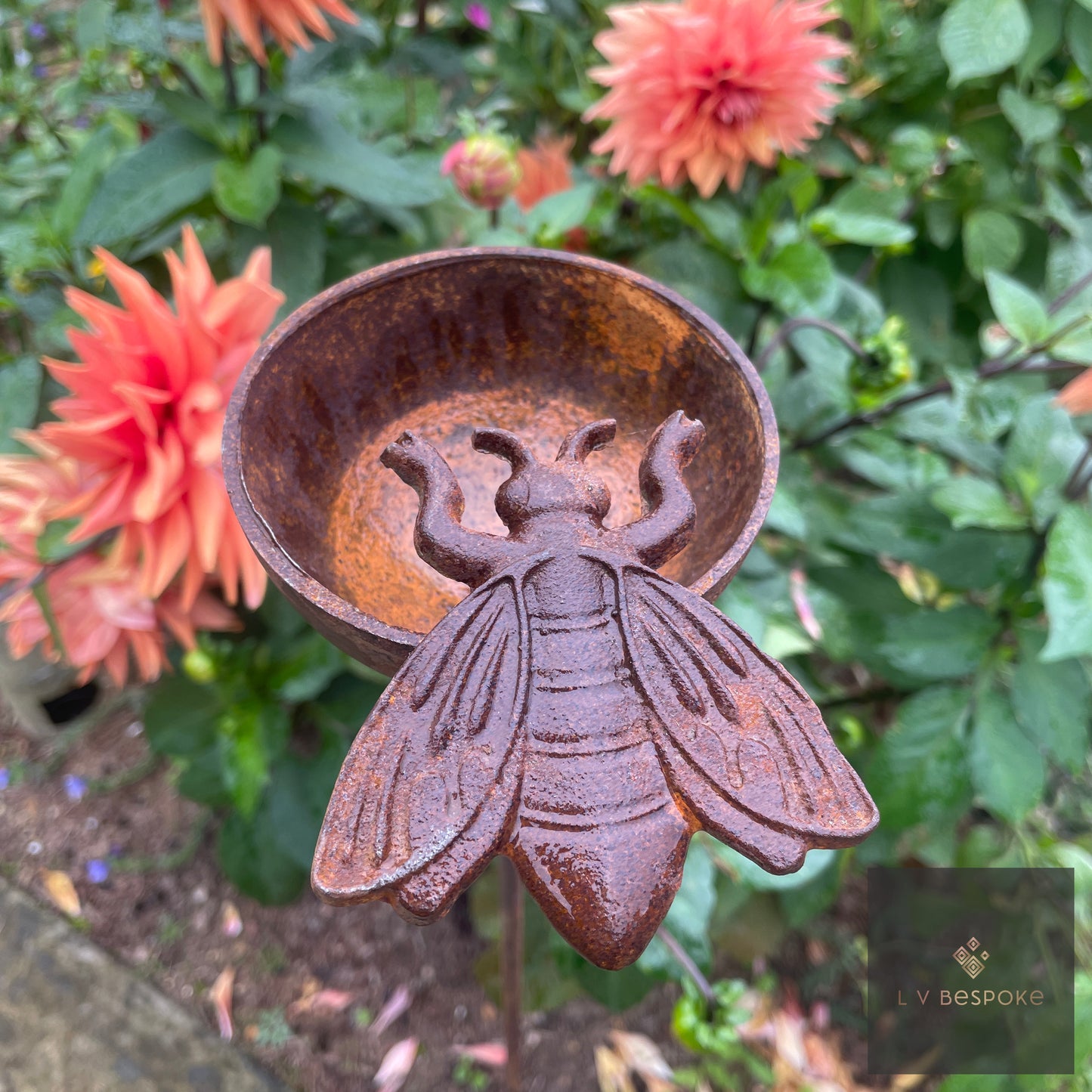 Decorative Bee Drinker / Cuppy for water or seed.